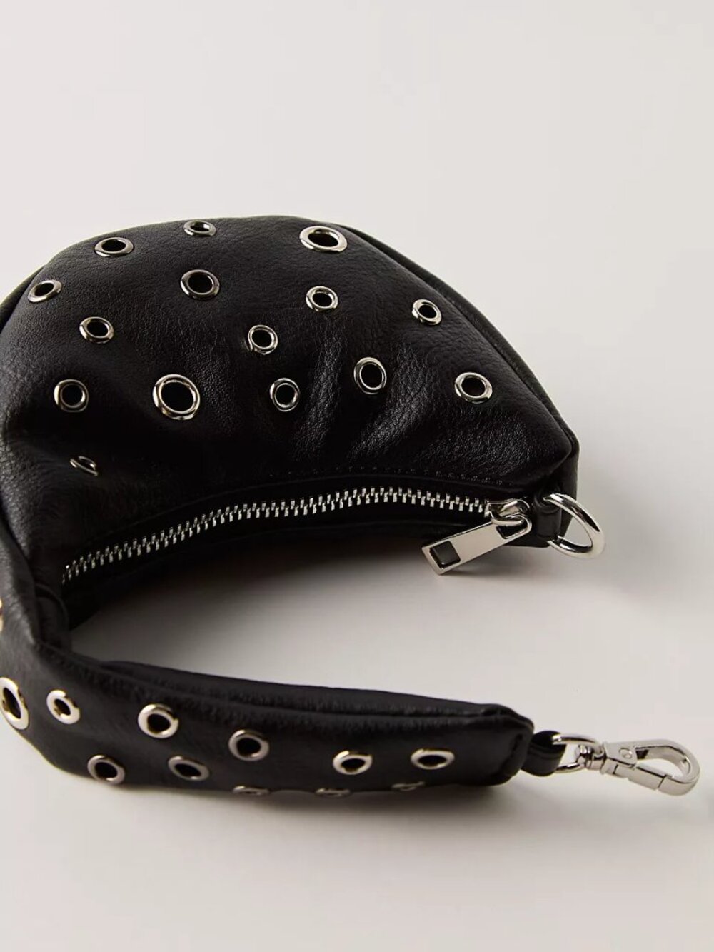 Free People Baby Carryall Bag
Charm - NWT - Picture 3 of 4